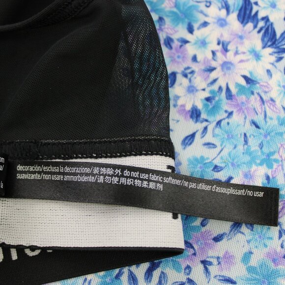 Victoria Secret Sports Bra - Picture 7 of 7